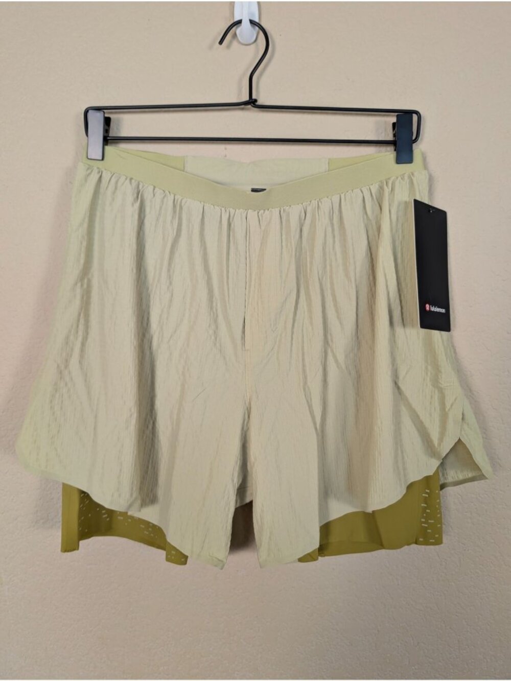 NWT Lululemon Mens Surge Shorts 6" Lined *SE size L Performance